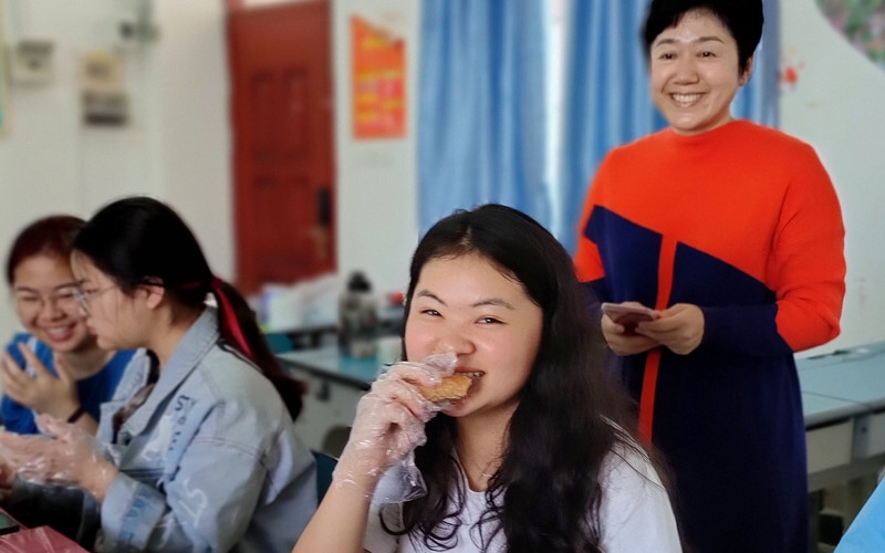 Maslenitsa was celebrated at the Hainan Institute of Economics and Business