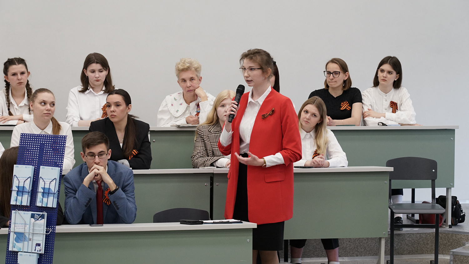 Derzhavin University Students Majoring in Pedagogy Meet Evgeny Pervyshov, Acting Governor of the Tambov Region