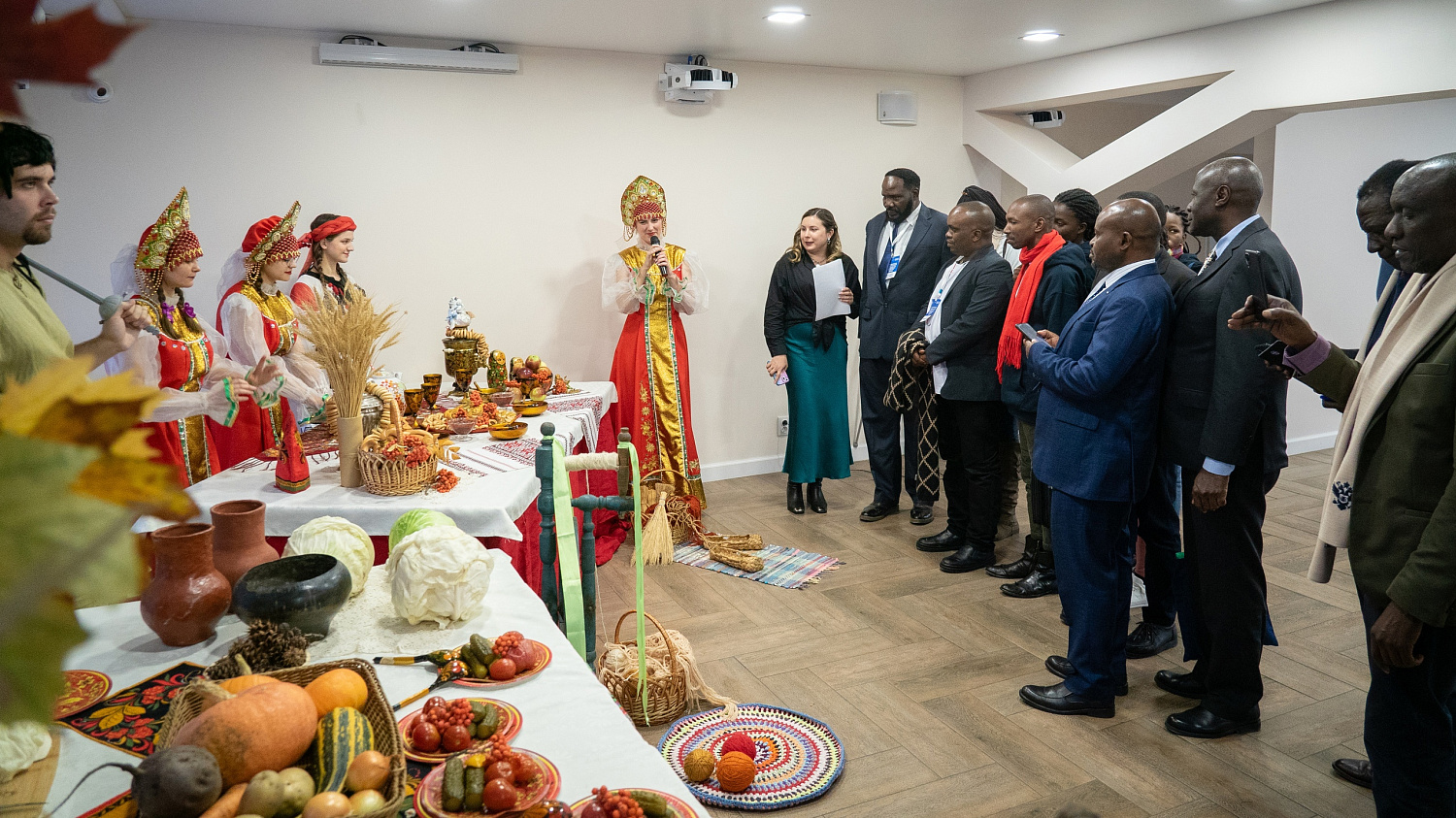 Derzhavin University Organized an Evening “Traditions of Russian Tea Drinking” for Teachers of the Republic of Uganda