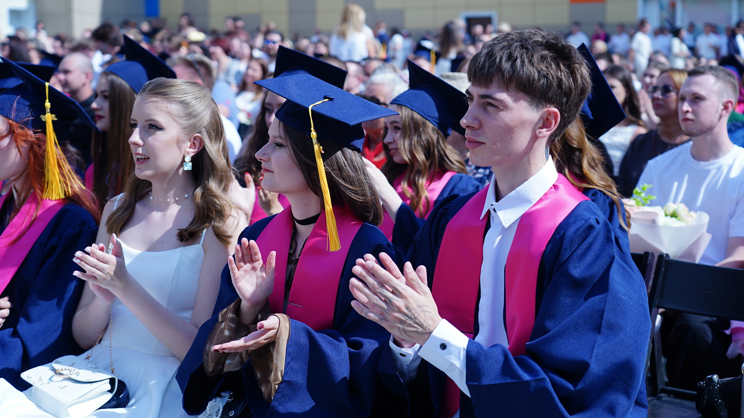 Derzhavin University celebrated the end of the academic year with a university-wide graduation ceremony.
