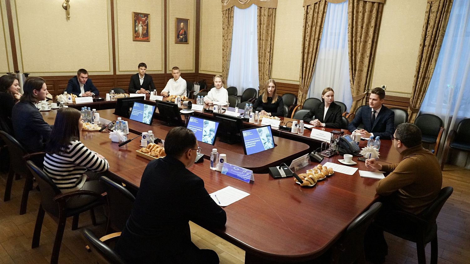 Rector Pavel Moiseev Meeting Derzhavin University Students – Winners of All-Russian Scientific Competitions
