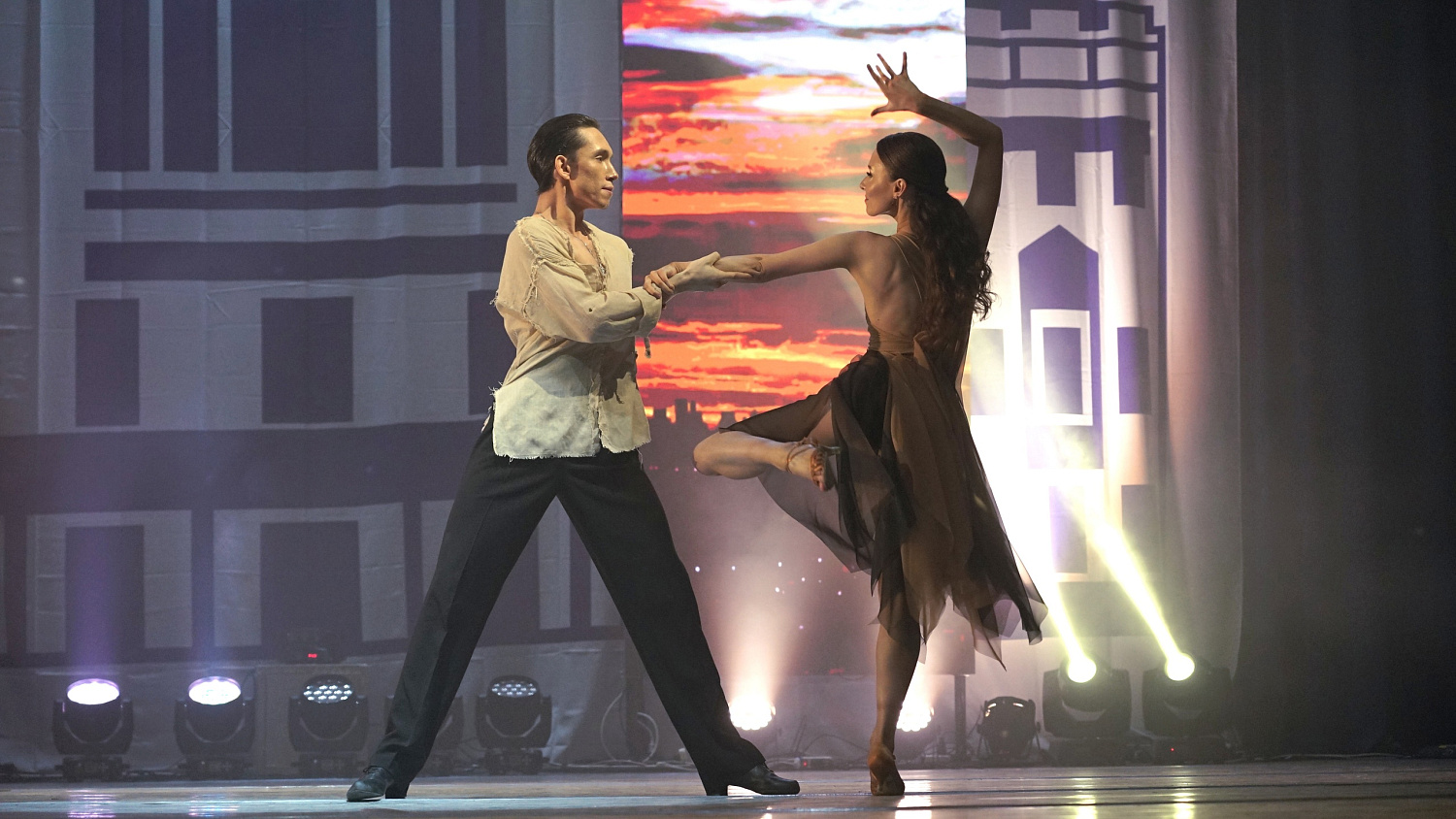 The Fiesta-TSU Ballroom Choreography Center Celebrated its 35th Anniversary with a Big Gala Concert