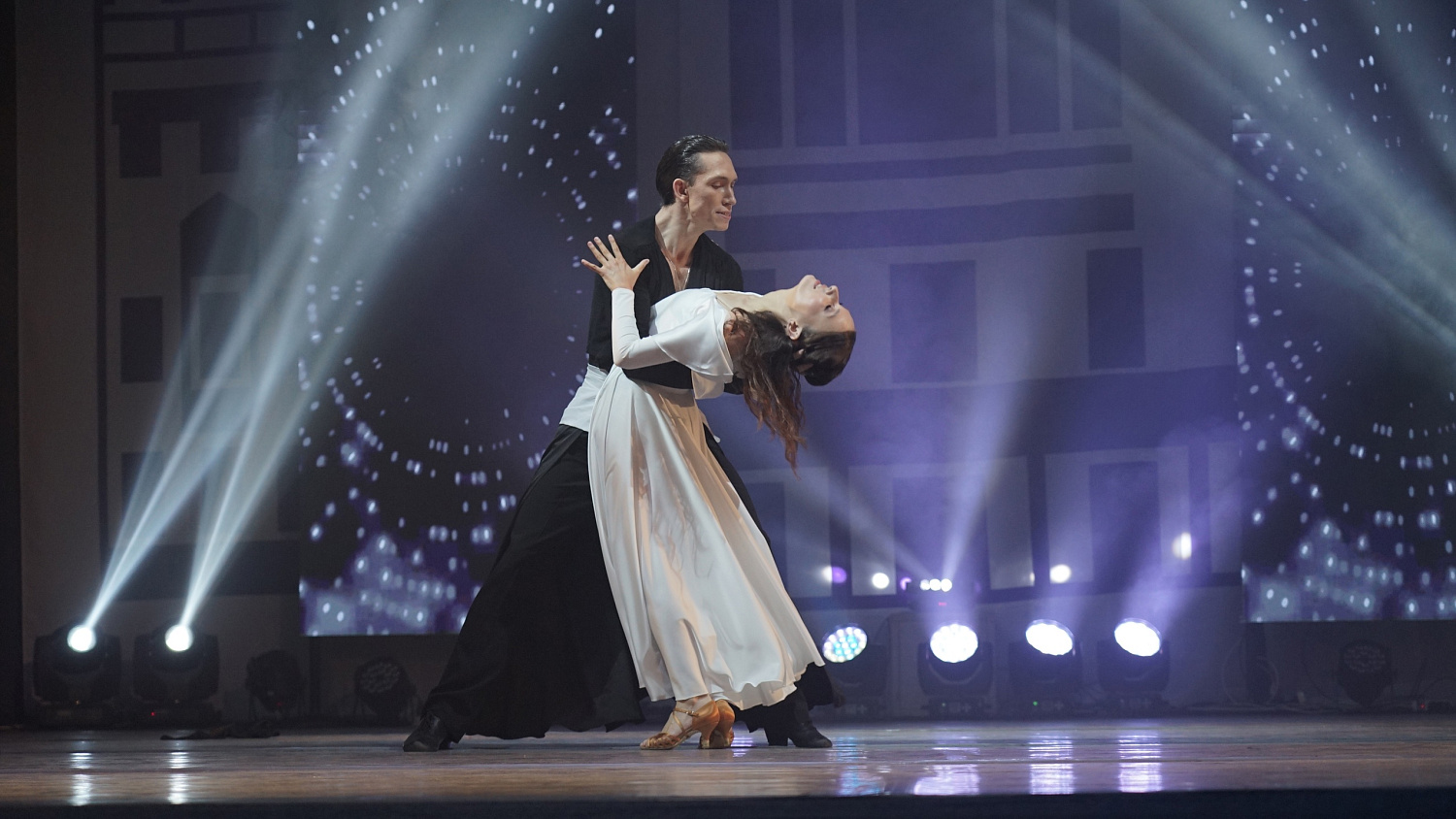 The Fiesta-TSU Ballroom Choreography Center Celebrated its 35th Anniversary with a Big Gala Concert