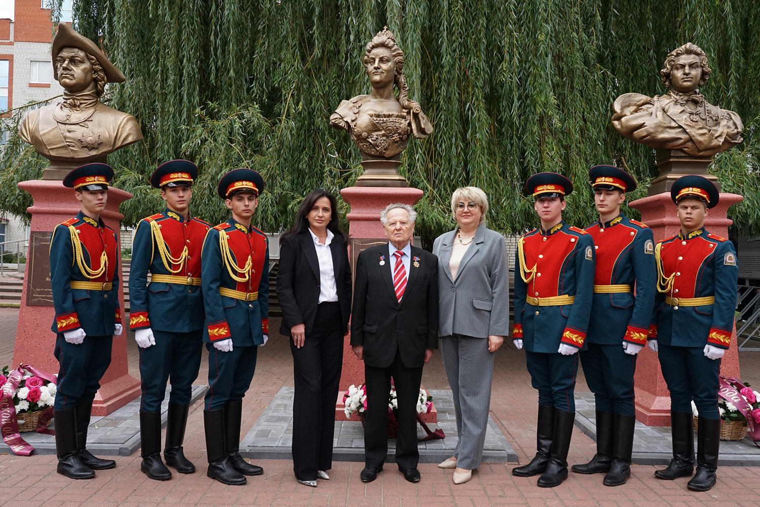 Monuments to Distinguished Compatriots Unveiled at Derzhavin University