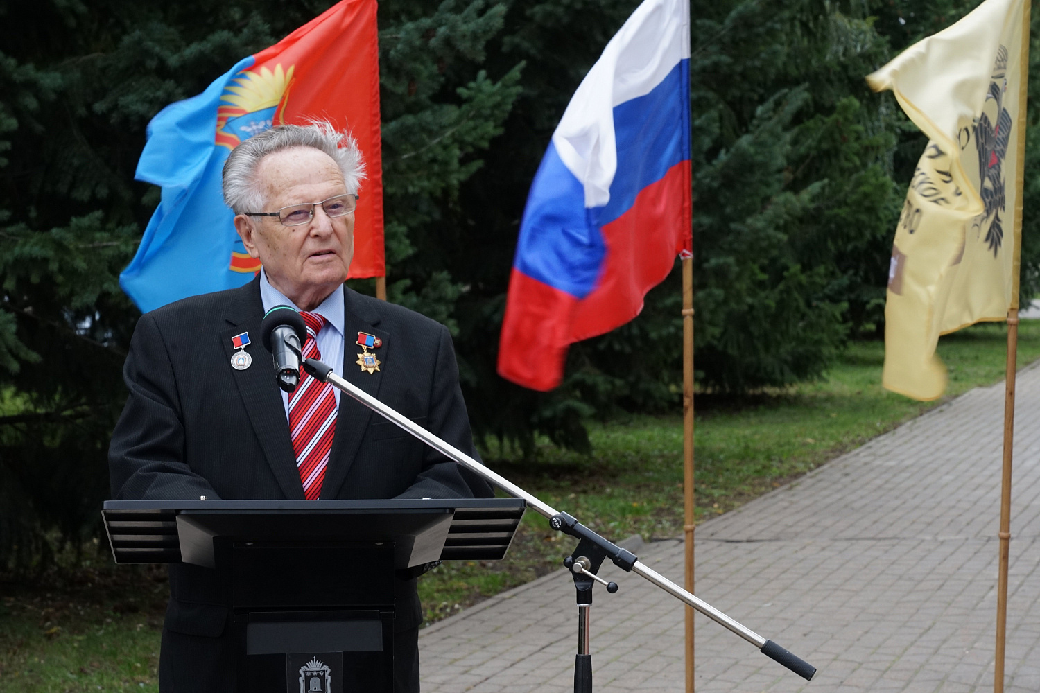 Monuments to Distinguished Compatriots Unveiled at Derzhavin University