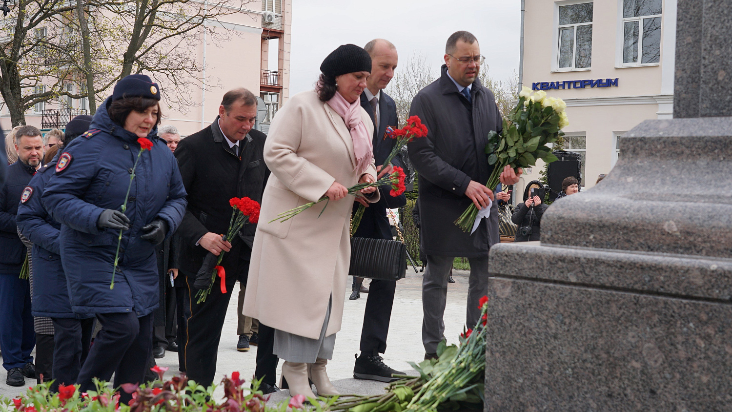 Derzhavin students participate in the unveiling ceremony of the monument to the governor of Tambov Viceroyalty, prominent statesman, and educator Gavriil Derzhavin.