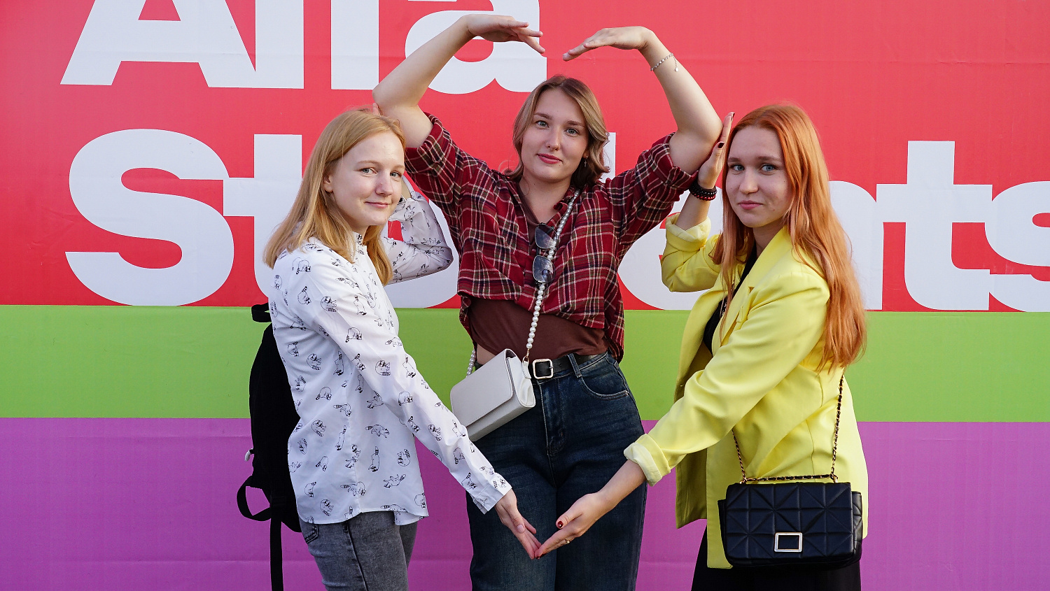 Knowledge Day at Derzhavin University ended with a Freshman Festival 