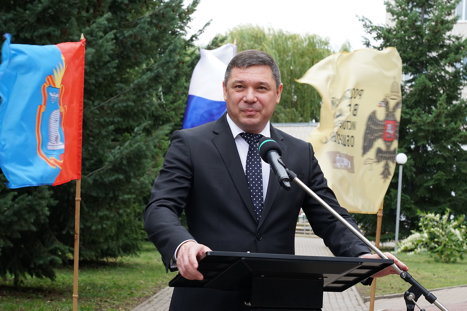 Monuments to Distinguished Compatriots Unveiled at Derzhavin University