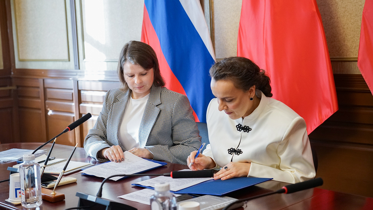 Derzhavin University Signs Cooperation Agreements with Partners from China