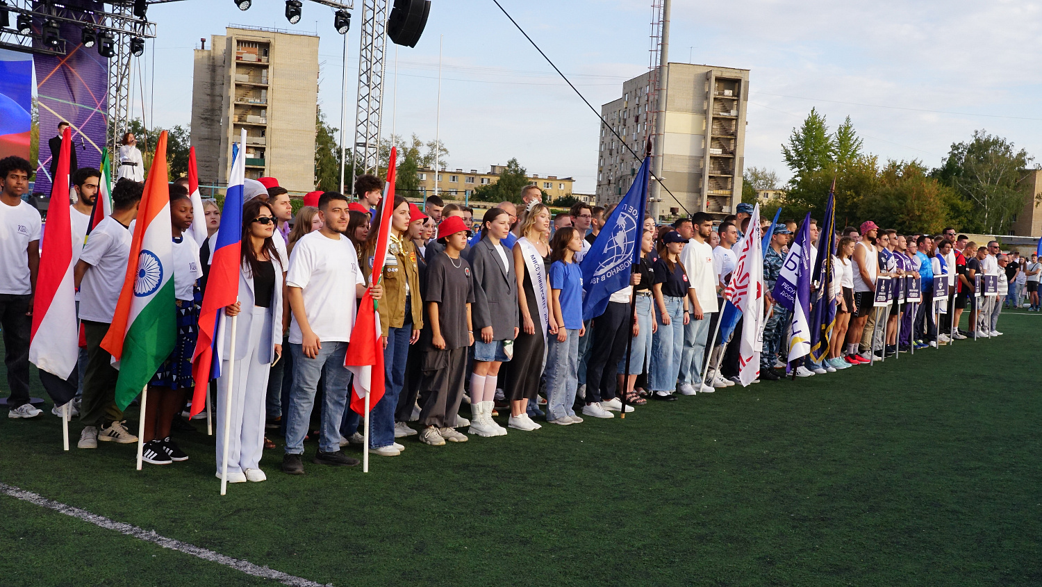 Knowledge Day at Derzhavin University ended with a Freshman Festival 
