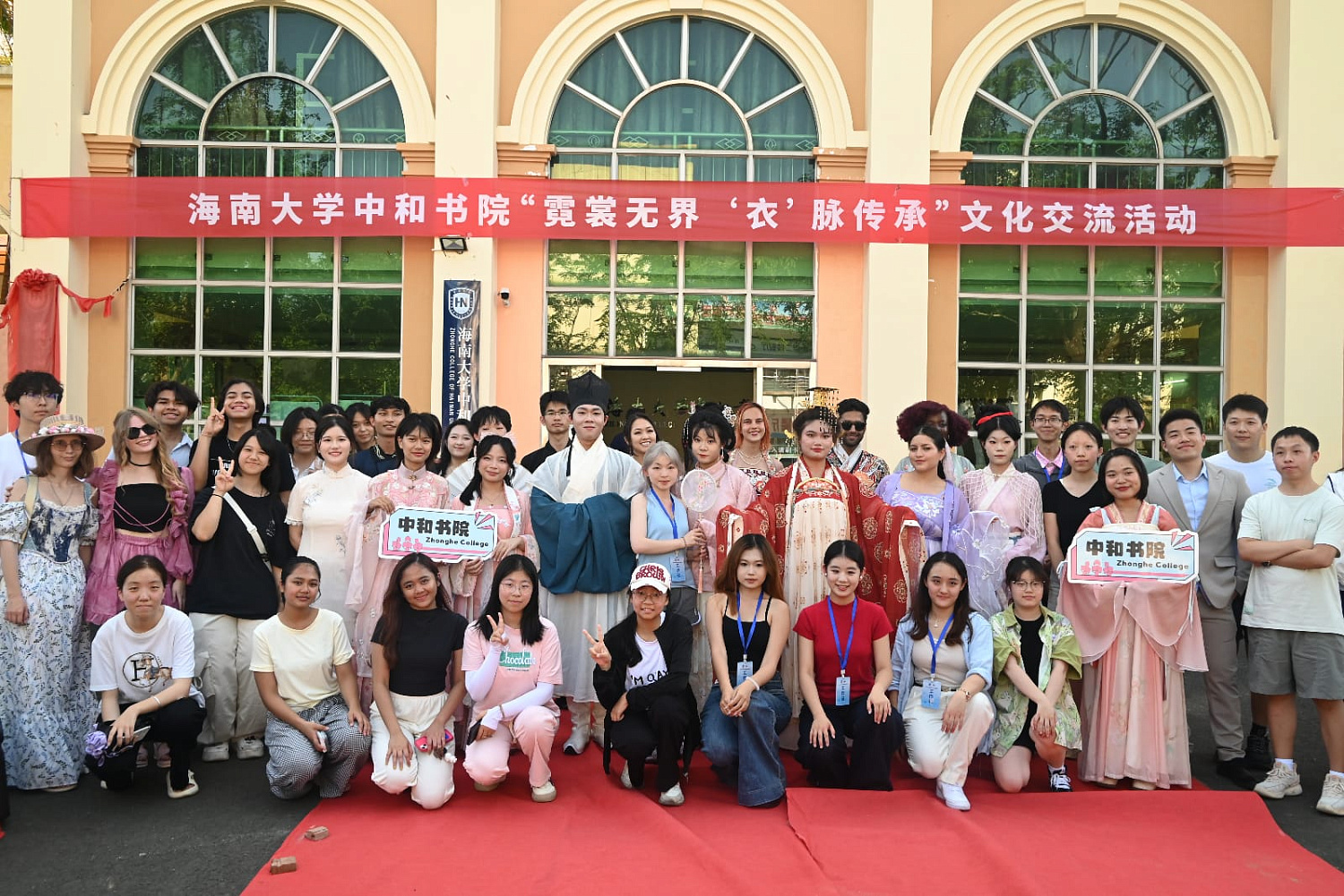 坦波夫(杰尔查文)国立大学学生圆满完成在华语言学习